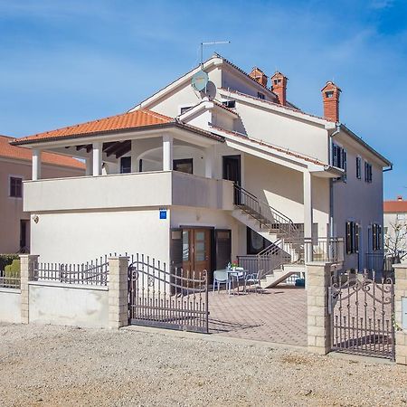 فندق Punta B بوريتش المظهر الخارجي الصورة